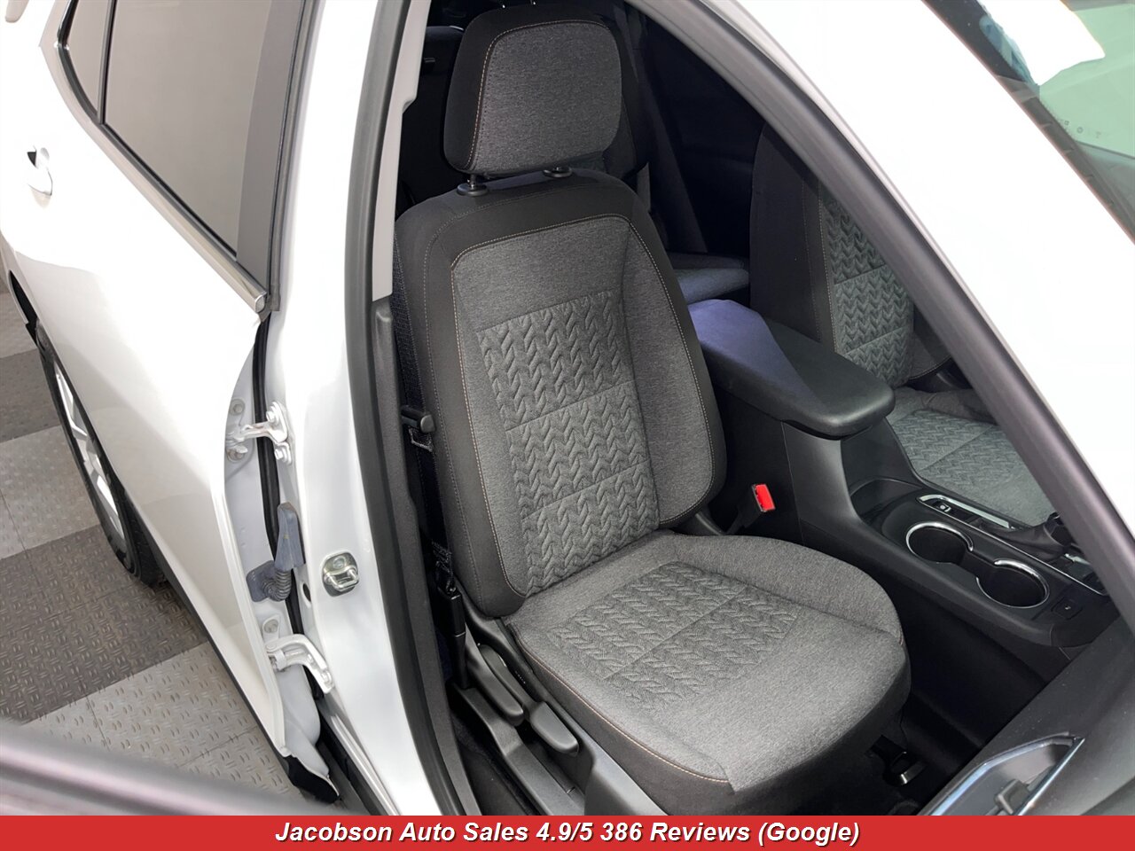 2024 Chevrolet Equinox LT 4x4 - Photo 55 - Oshkosh, WI 54901