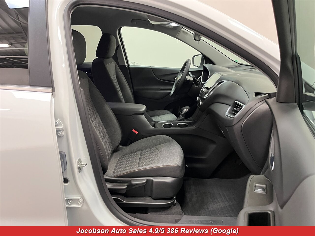 2024 Chevrolet Equinox LT 4x4 - Photo 54 - Oshkosh, WI 54901