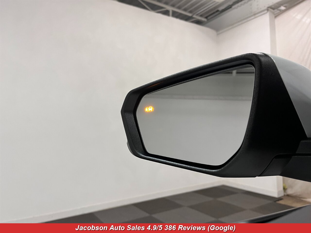 2024 Chevrolet Equinox LT 4x4 - Photo 22 - Oshkosh, WI 54901