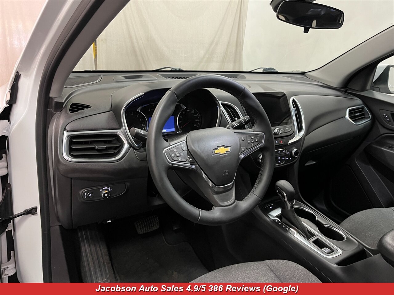 2024 Chevrolet Equinox LT 4x4 - Photo 31 - Oshkosh, WI 54901