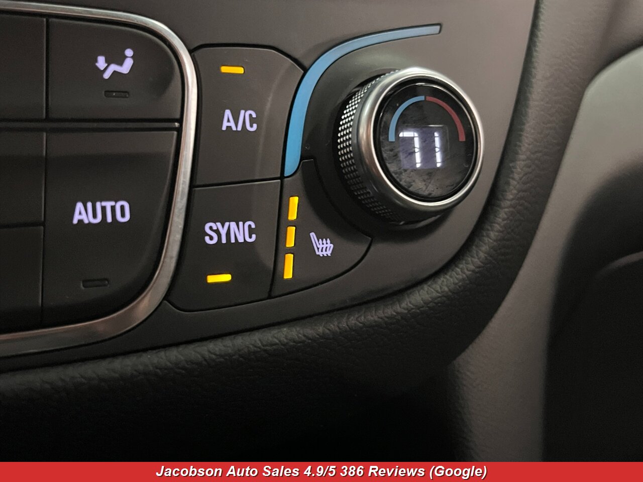 2024 Chevrolet Equinox LT 4x4 - Photo 16 - Oshkosh, WI 54901