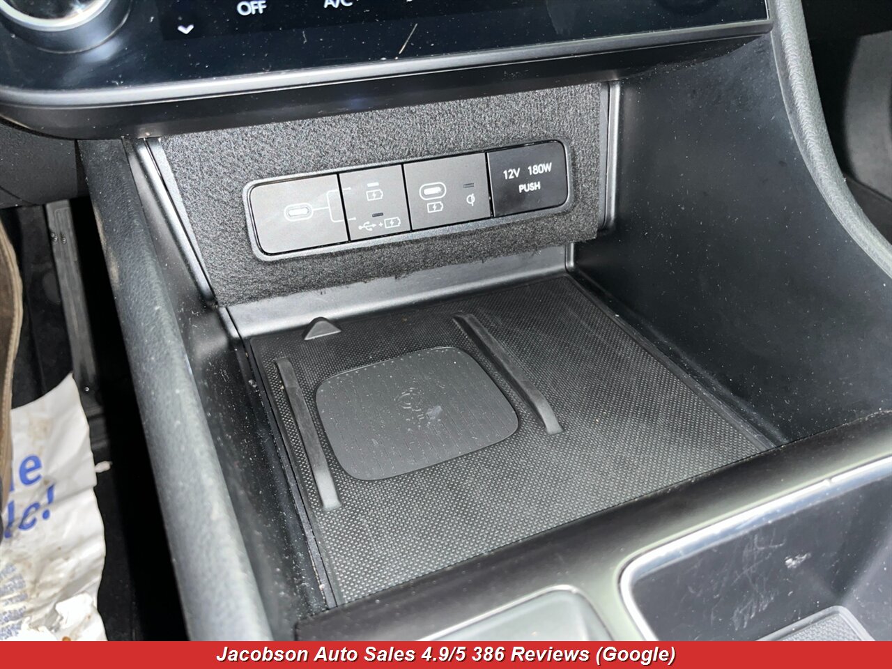 2024 Hyundai SONATA SEL - Photo 22 - Oshkosh, WI 54901