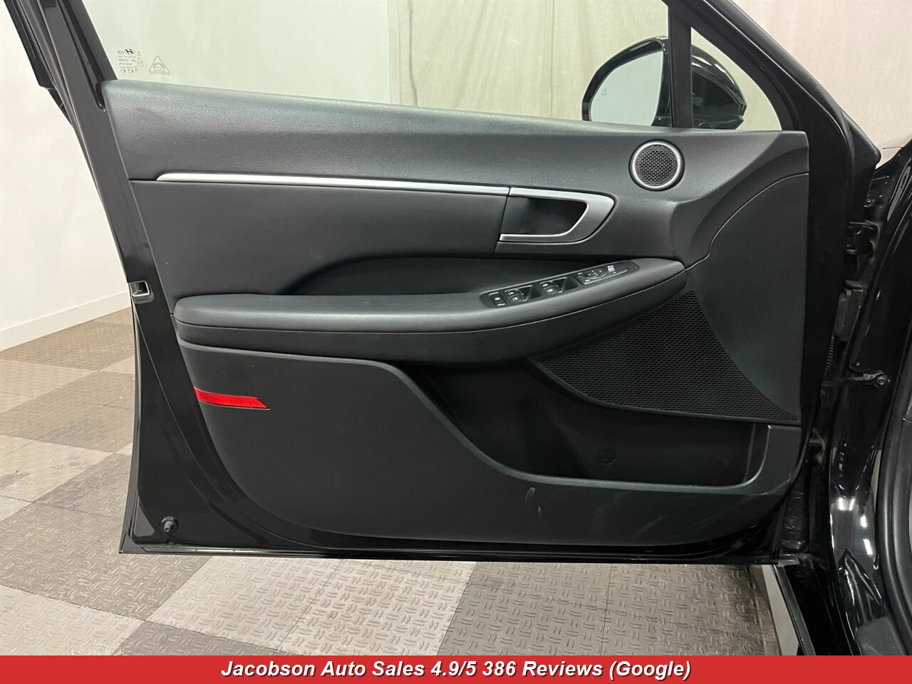 2024 Hyundai SONATA SEL - Photo 27 - Oshkosh, WI 54901