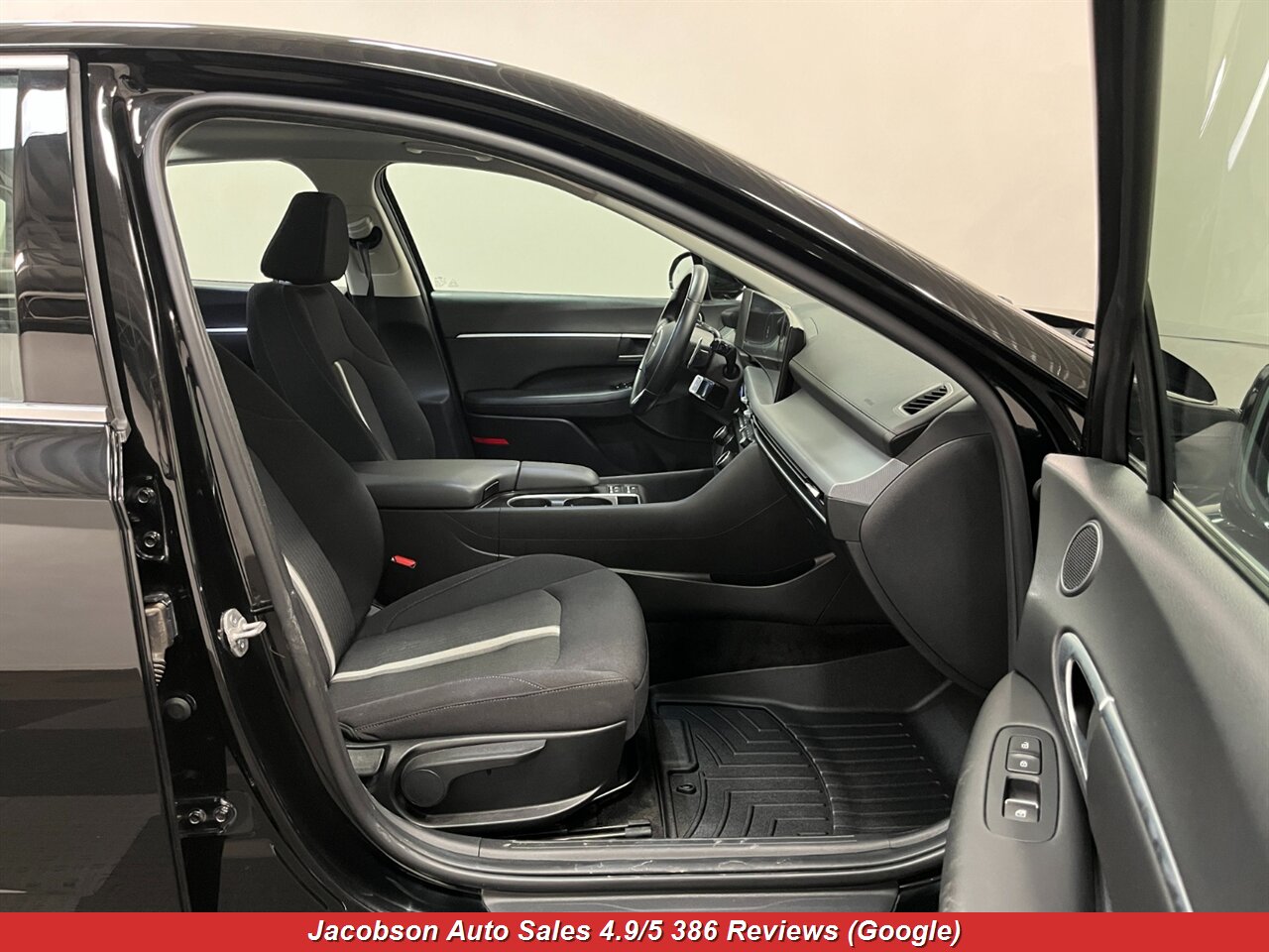 2024 Hyundai SONATA SEL - Photo 41 - Oshkosh, WI 54901