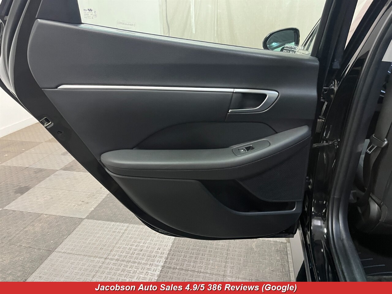 2024 Hyundai SONATA SEL - Photo 33 - Oshkosh, WI 54901