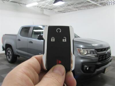 2021 Chevrolet Colorado Z71 Crew Cab 4x4 SB   - Photo 4 - Oshkosh, WI 54901