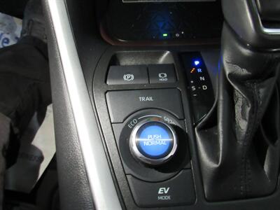 2021 Toyota RAV4 Hybrid Limited AWD   - Photo 33 - Oshkosh, WI 54901