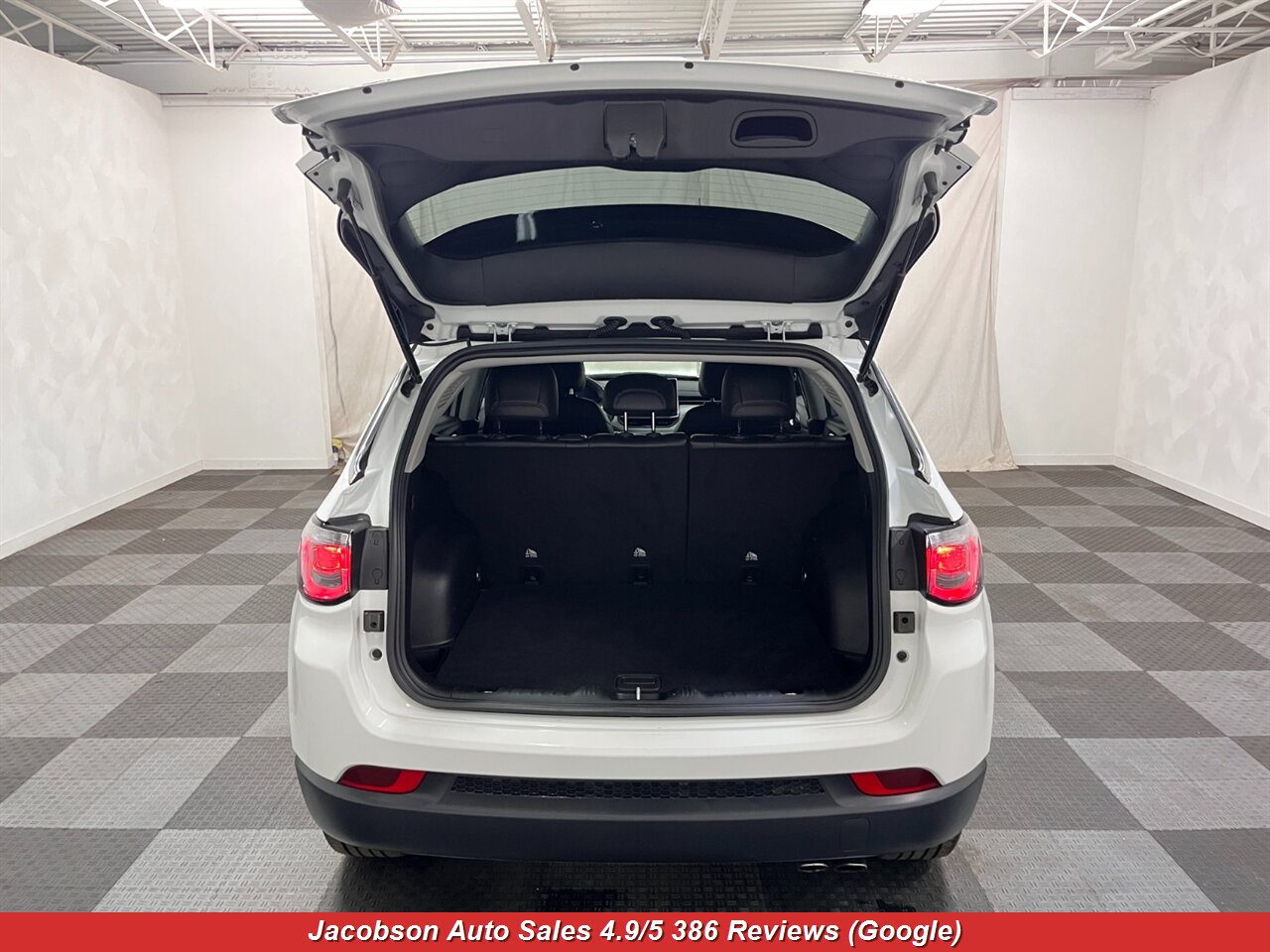 2022 Jeep Compass Limited 4x4 - Photo 40 - Oshkosh, WI 54901