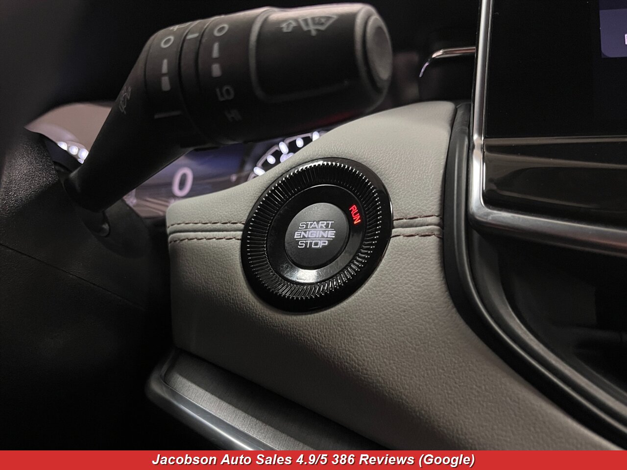 2022 Jeep Compass Limited 4x4 - Photo 10 - Oshkosh, WI 54901
