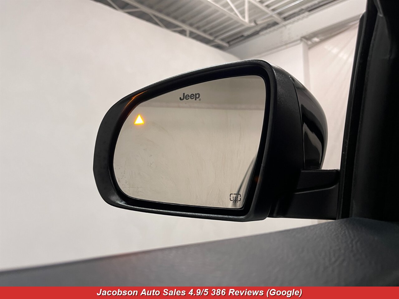 2022 Jeep Compass Limited 4x4 - Photo 3 - Oshkosh, WI 54901
