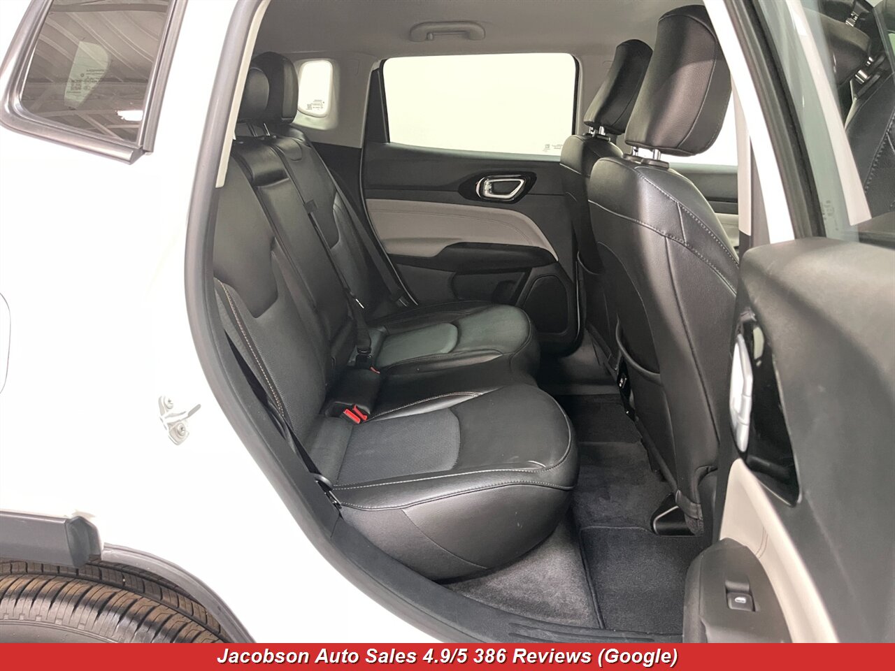 2022 Jeep Compass Limited 4x4 - Photo 44 - Oshkosh, WI 54901