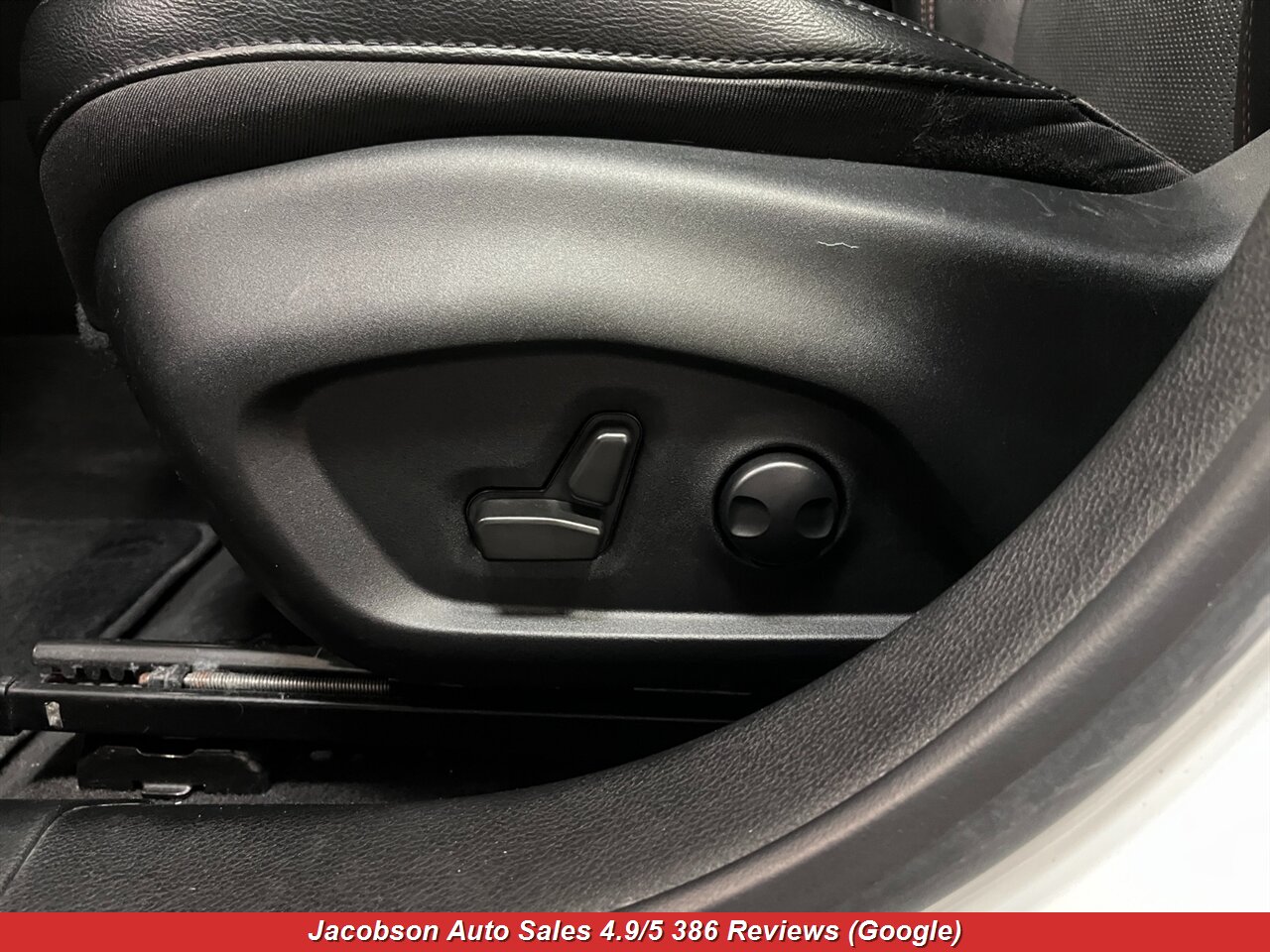 2022 Jeep Compass Limited 4x4 - Photo 30 - Oshkosh, WI 54901