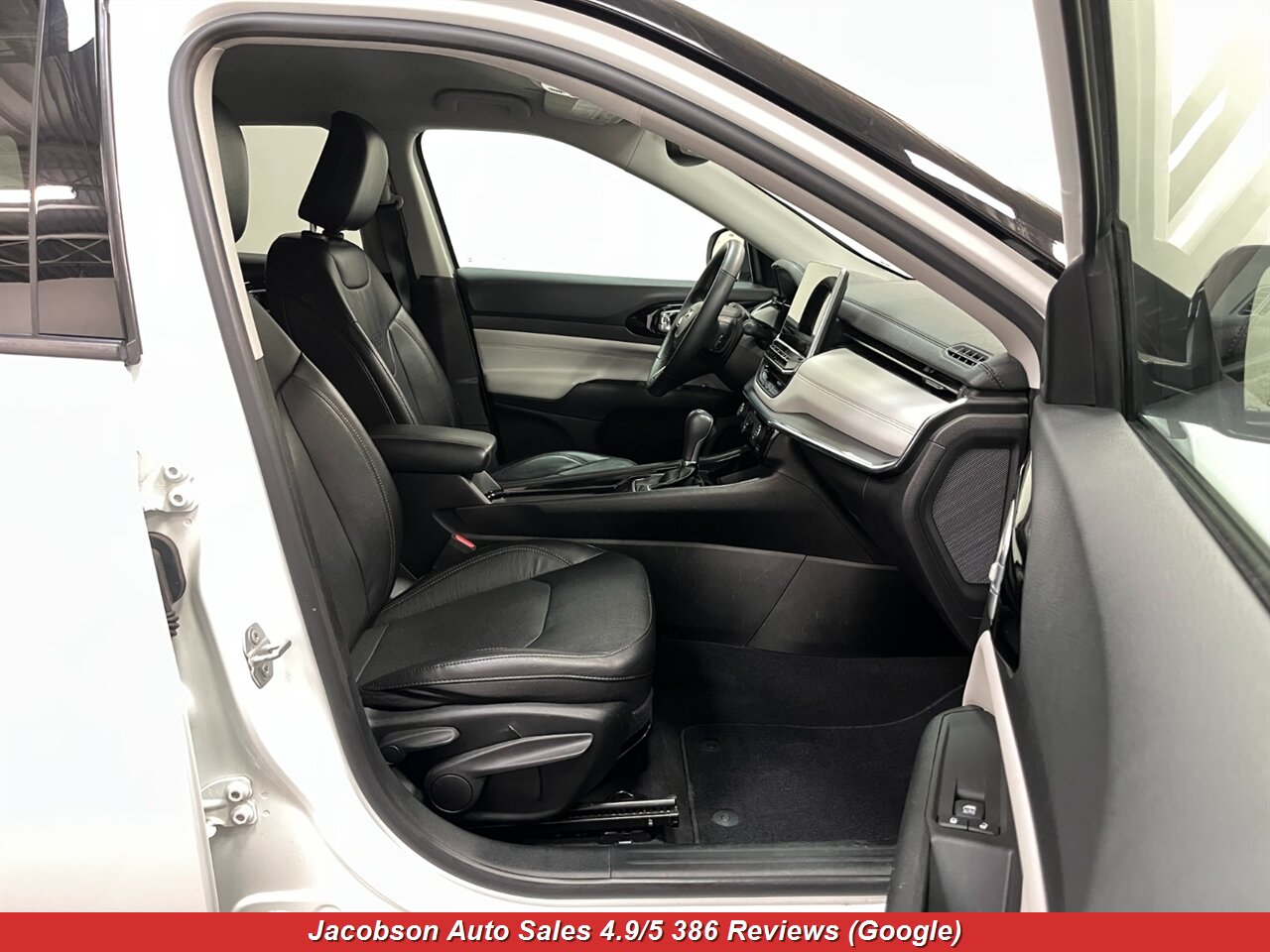 2022 Jeep Compass Limited 4x4 - Photo 50 - Oshkosh, WI 54901