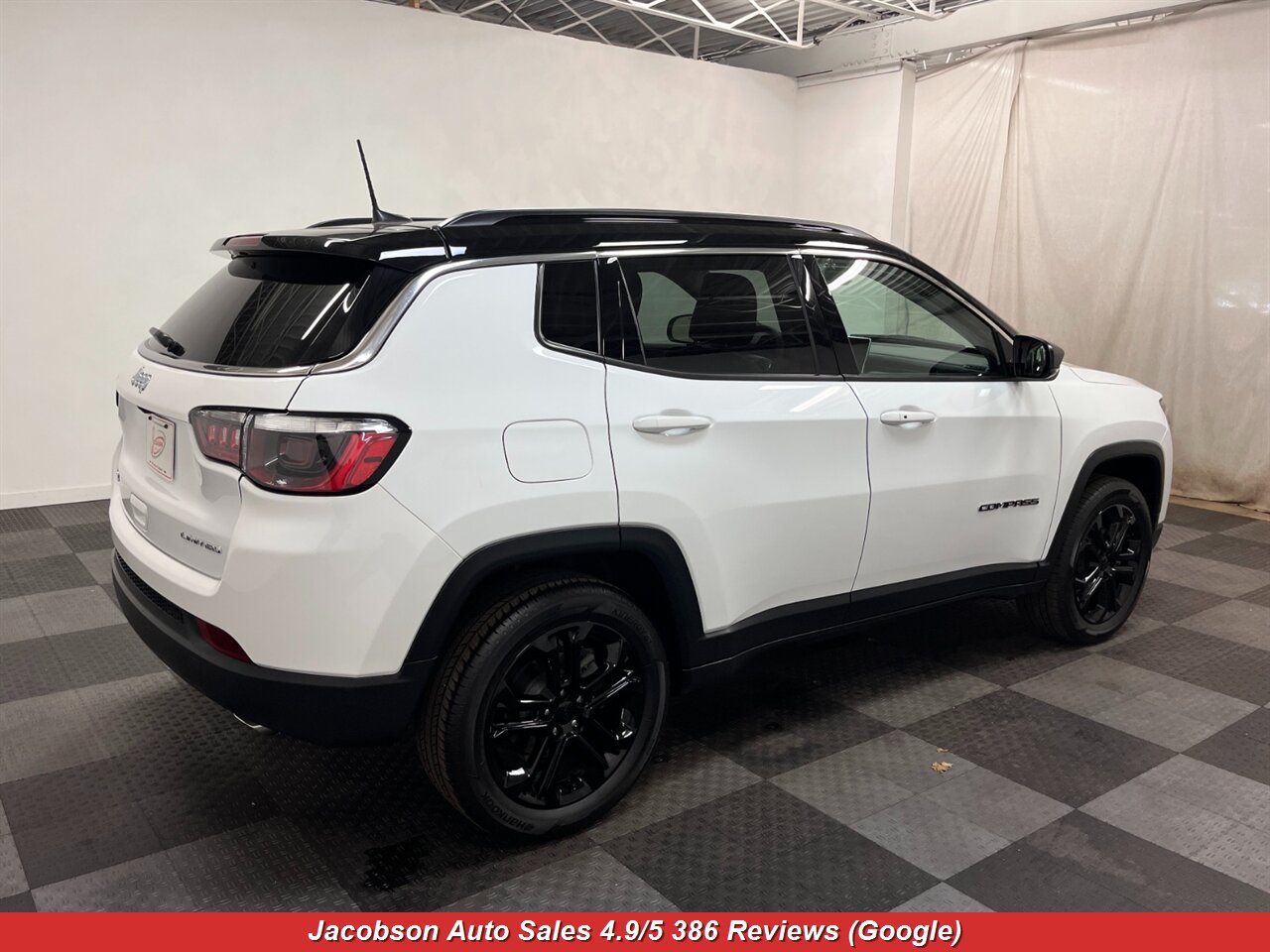 2022 Jeep Compass Limited 4x4 - Photo 42 - Oshkosh, WI 54901