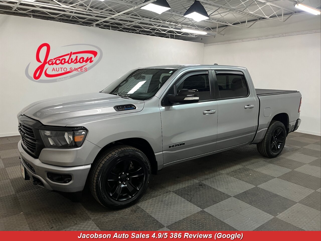 2021 RAM 1500 Big Horn Crew Cab SB 4x4   - Photo 1 - Oshkosh, WI 54901