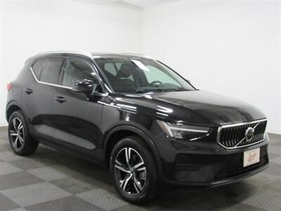 2024 Volvo XC40 B5 Core Bright Theme AWD   - Photo 3 - Oshkosh, WI 54901