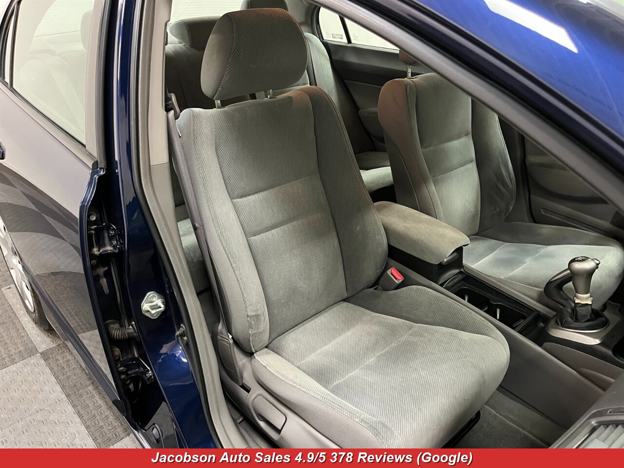 2009 Honda Civic LX photo 29
