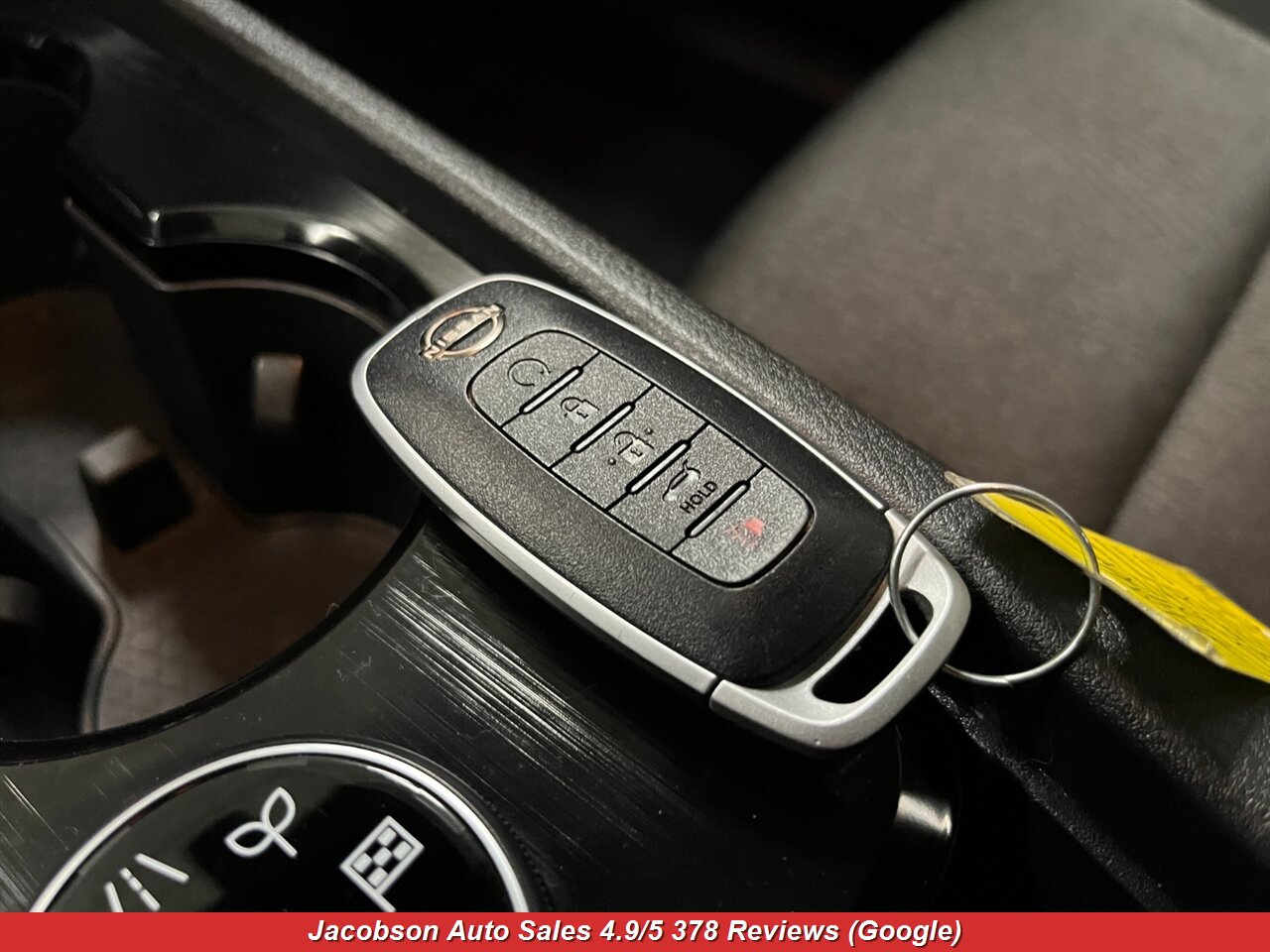 2024 Nissan Rogue SV AWD - Photo 24 - Oshkosh, WI 54901