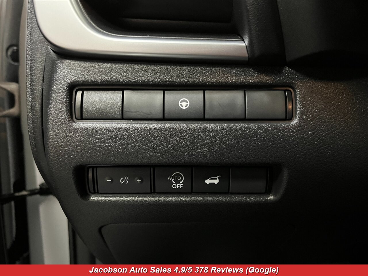 2024 Nissan Rogue SV AWD - Photo 6 - Oshkosh, WI 54901