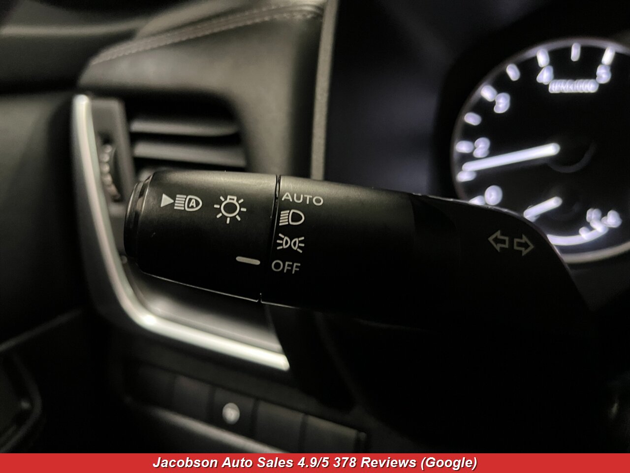 2024 Nissan Rogue SV AWD - Photo 8 - Oshkosh, WI 54901