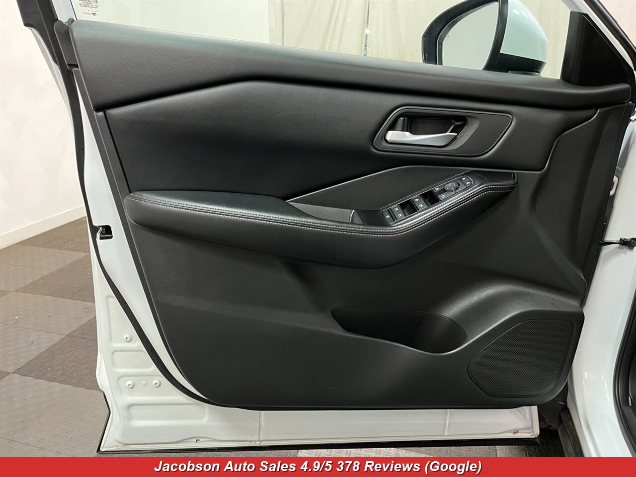 2024 Nissan Rogue SV AWD - Photo 26 - Oshkosh, WI 54901