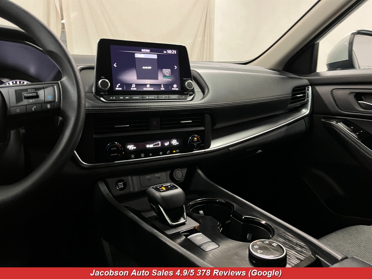 2024 Nissan Rogue SV AWD - Photo 20 - Oshkosh, WI 54901