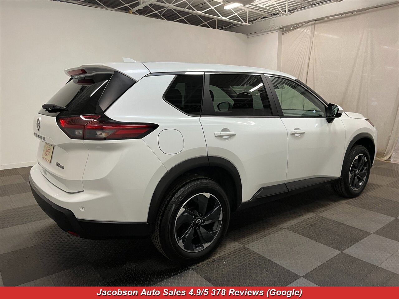 2024 Nissan Rogue SV AWD - Photo 44 - Oshkosh, WI 54901