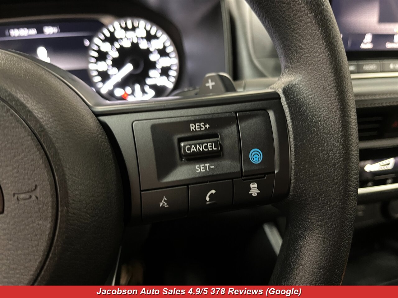 2024 Nissan Rogue SV AWD - Photo 13 - Oshkosh, WI 54901