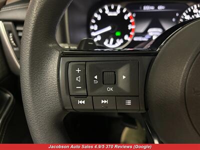2023 Nissan Rogue SV AWD   - Photo 10 - Oshkosh, WI 54901