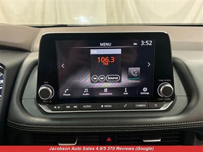 2023 Nissan Rogue SV AWD   - Photo 20 - Oshkosh, WI 54901
