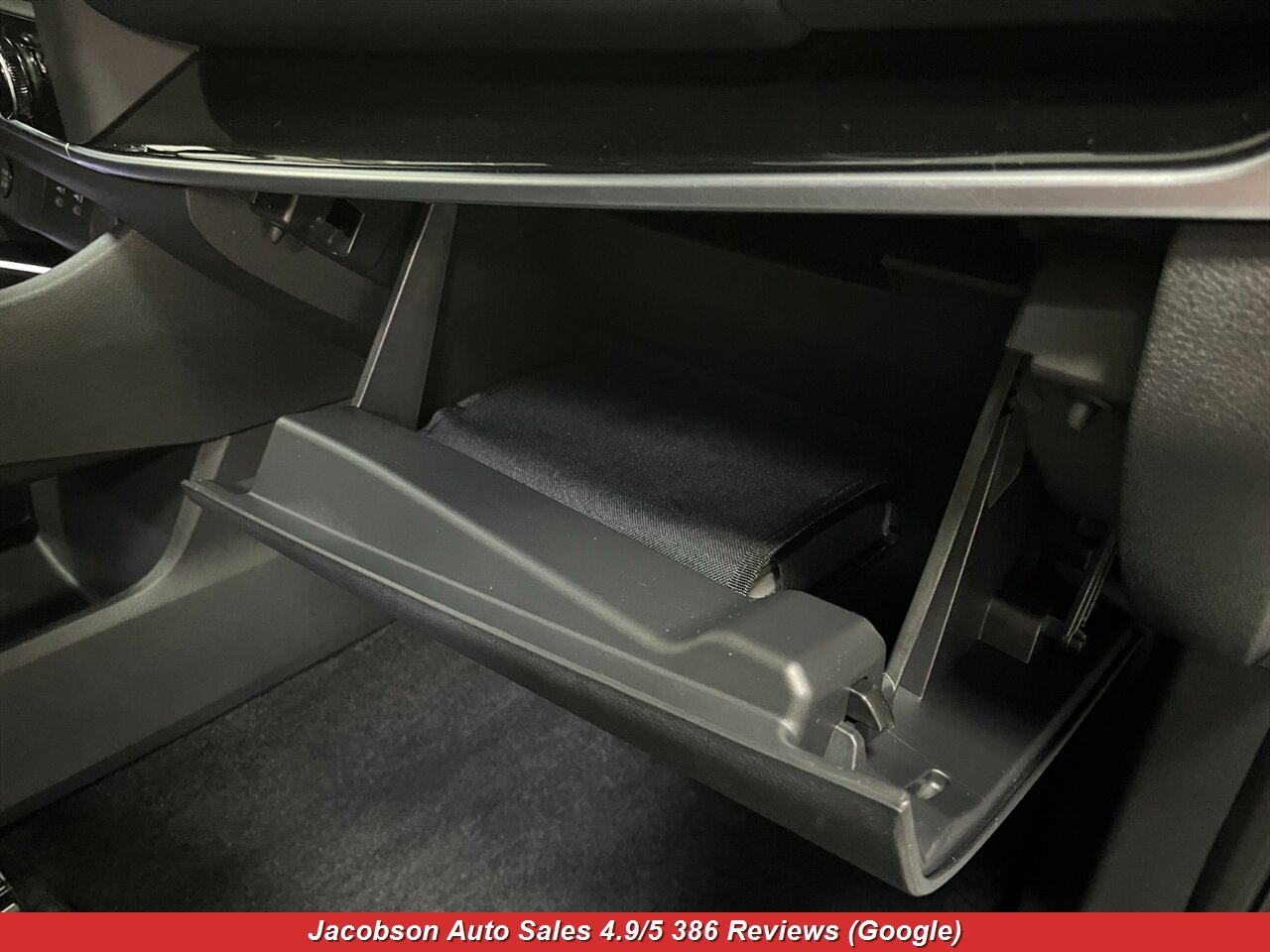 2025 Nissan Rogue Rock Creek AWD - Photo 51 - Oshkosh, WI 54901