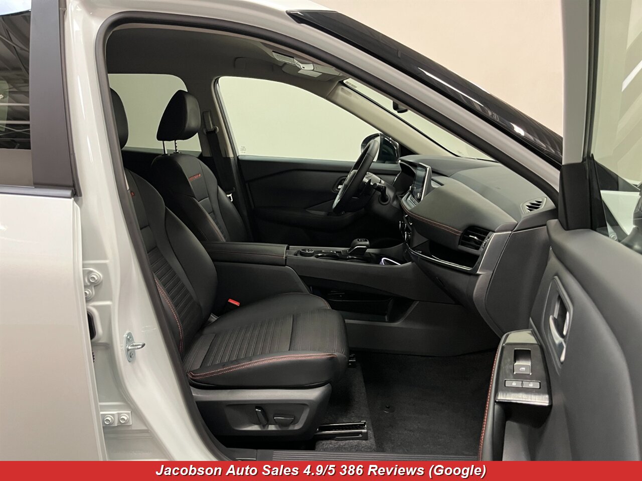 2025 Nissan Rogue Rock Creek AWD - Photo 48 - Oshkosh, WI 54901