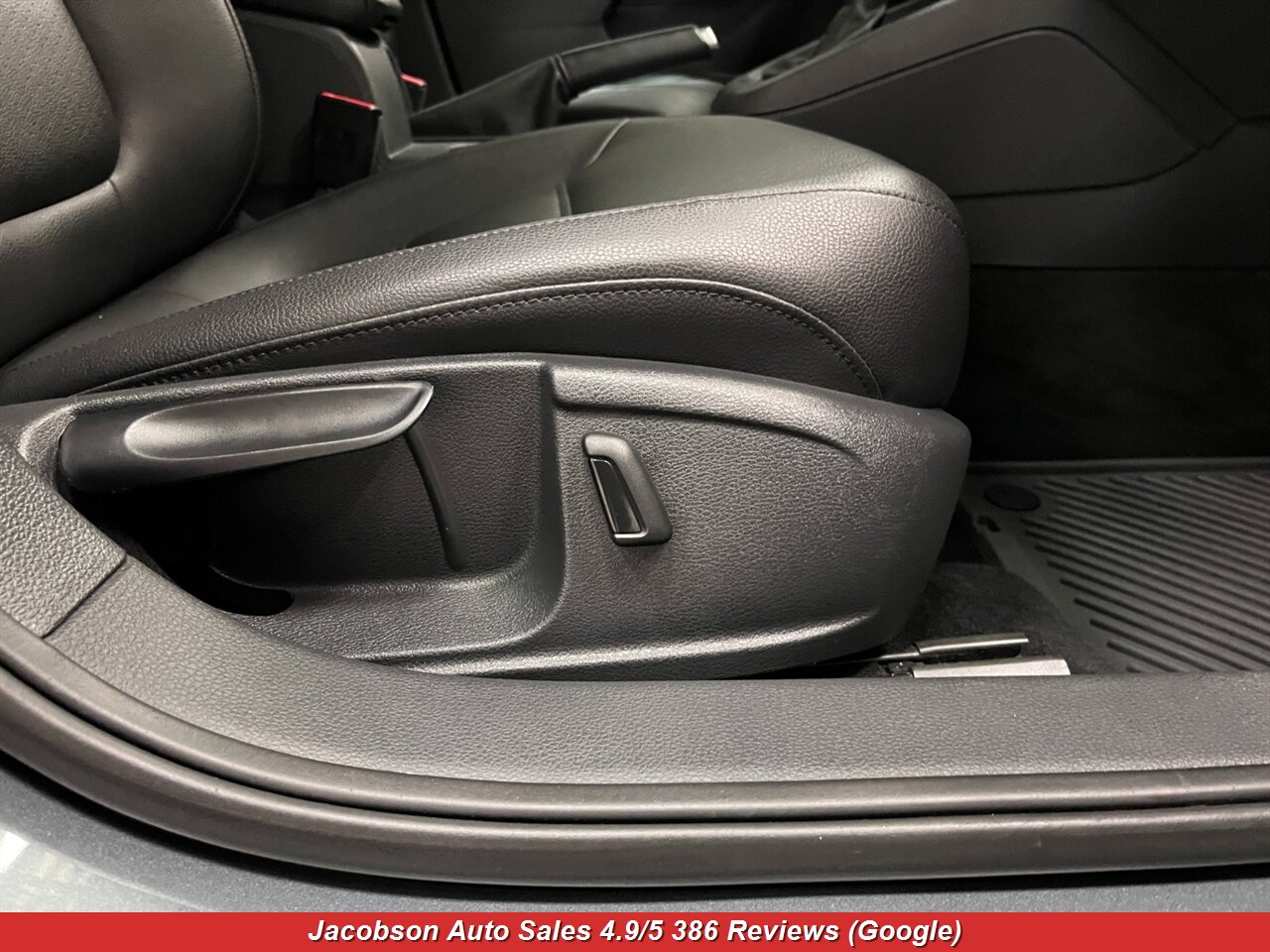 2013 Volkswagen Jetta SE - Photo 47 - Oshkosh, WI 54901