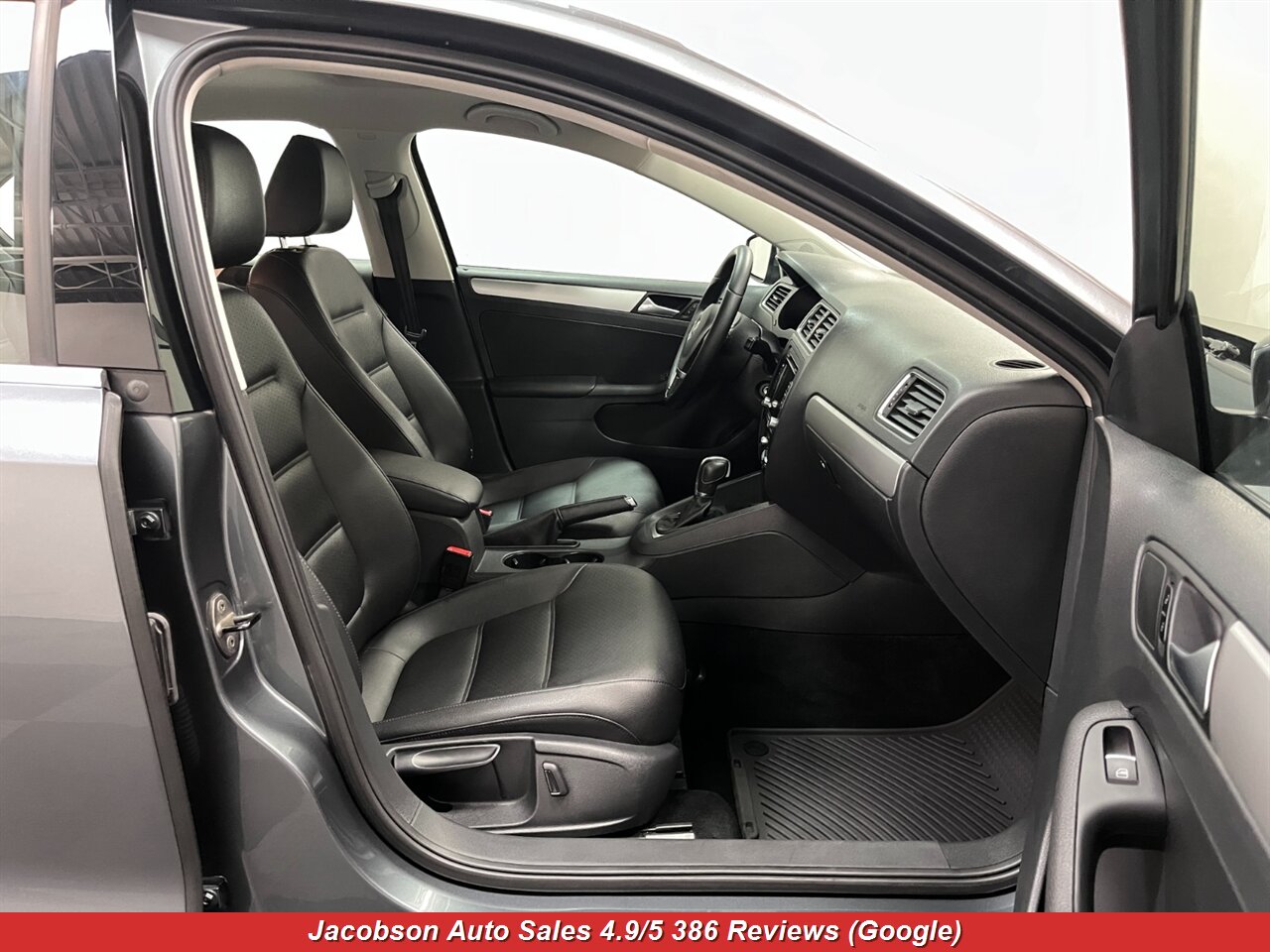 2013 Volkswagen Jetta SE - Photo 46 - Oshkosh, WI 54901