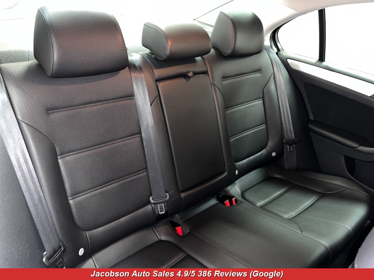 2013 Volkswagen Jetta SE - Photo 41 - Oshkosh, WI 54901