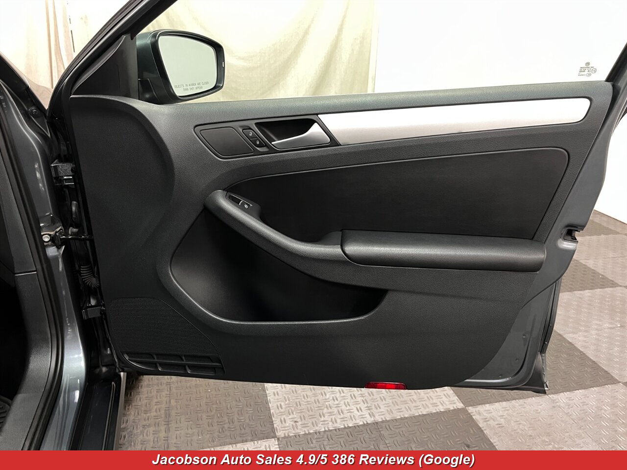 2013 Volkswagen Jetta SE - Photo 43 - Oshkosh, WI 54901