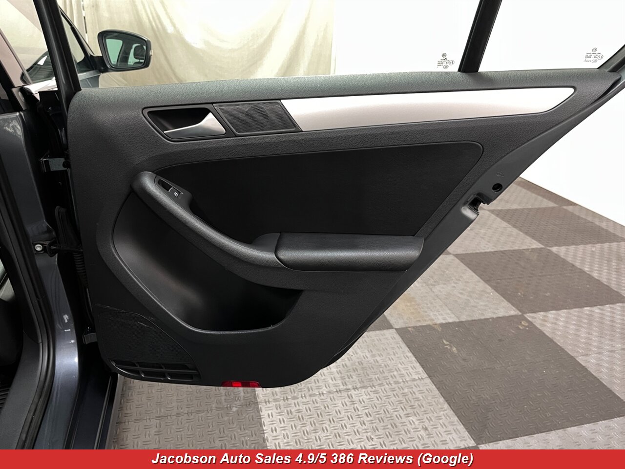2013 Volkswagen Jetta SE - Photo 39 - Oshkosh, WI 54901