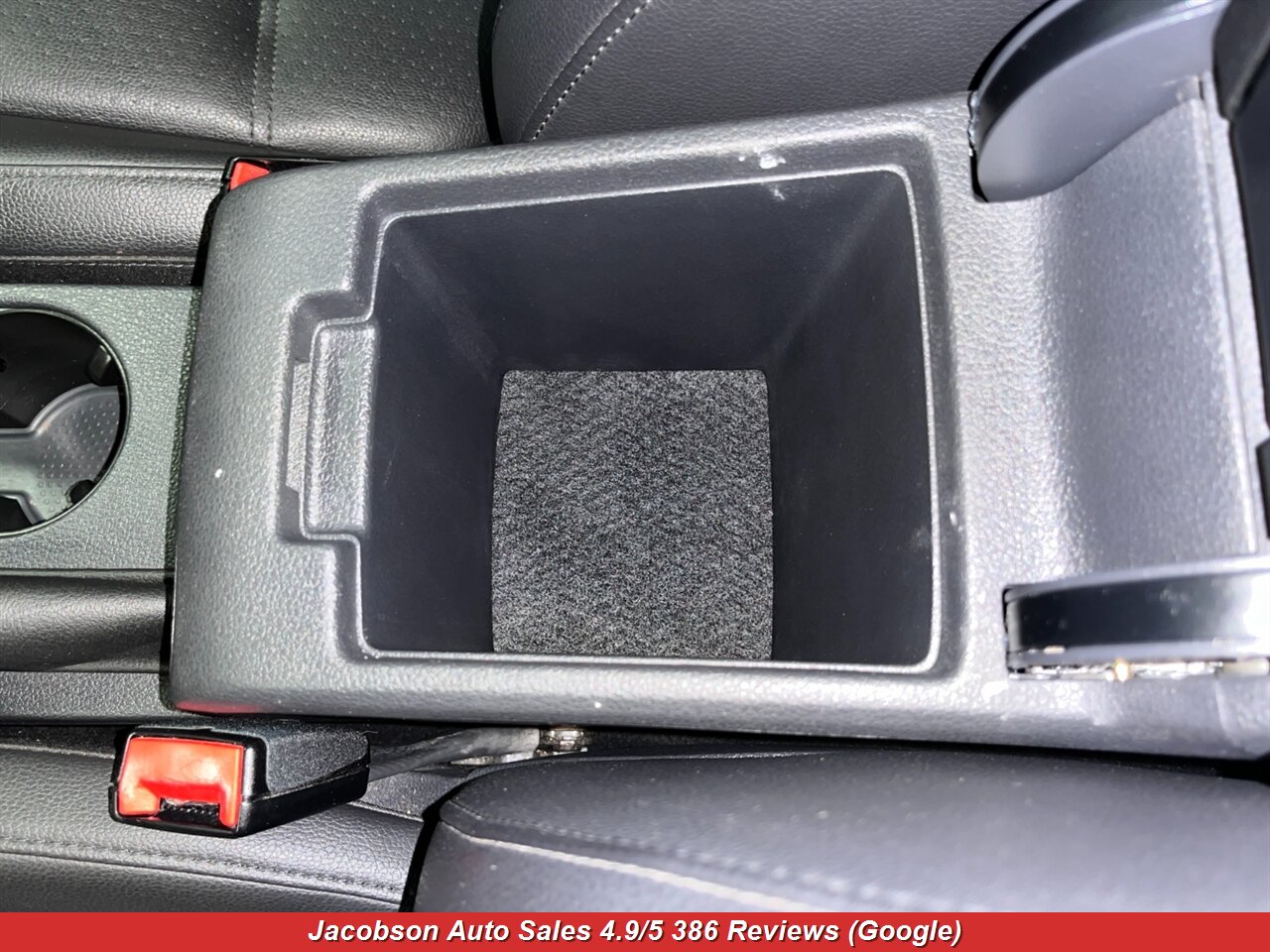 2013 Volkswagen Jetta SE - Photo 19 - Oshkosh, WI 54901