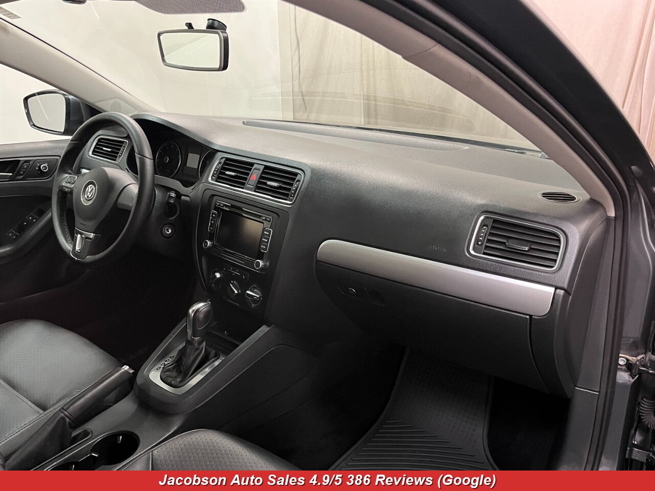 2013 Volkswagen Jetta SE - Photo 42 - Oshkosh, WI 54901