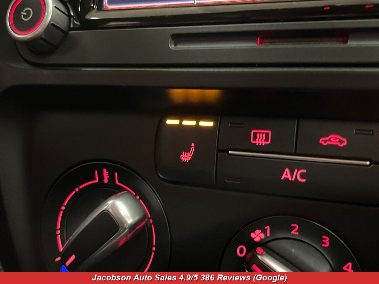2013 Volkswagen Jetta SE - Photo 14 - Oshkosh, WI 54901