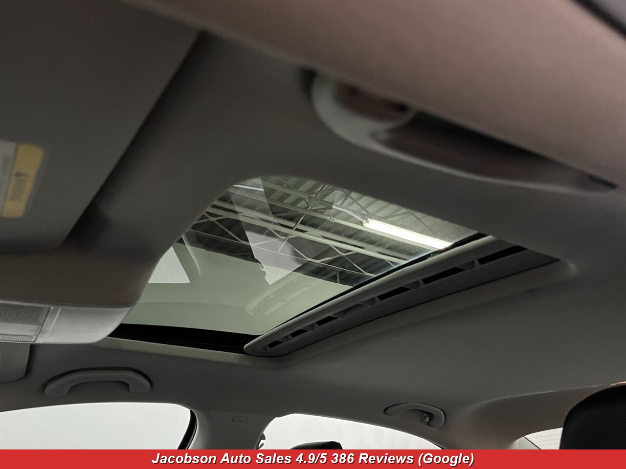 2013 Volkswagen Jetta SE - Photo 20 - Oshkosh, WI 54901