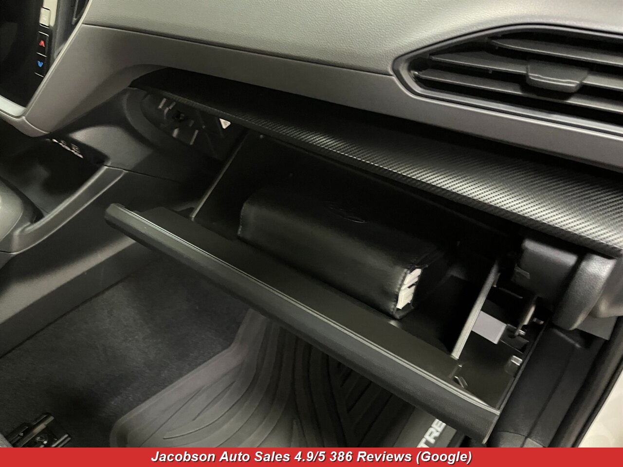 2024 Subaru Crosstrek Premium AWD - Photo 44 - Oshkosh, WI 54901