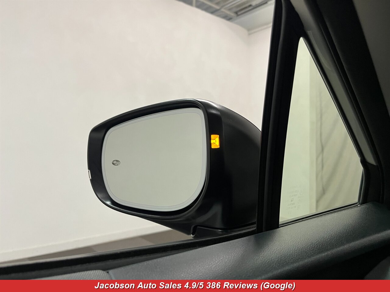 2024 Subaru Crosstrek Premium AWD - Photo 27 - Oshkosh, WI 54901