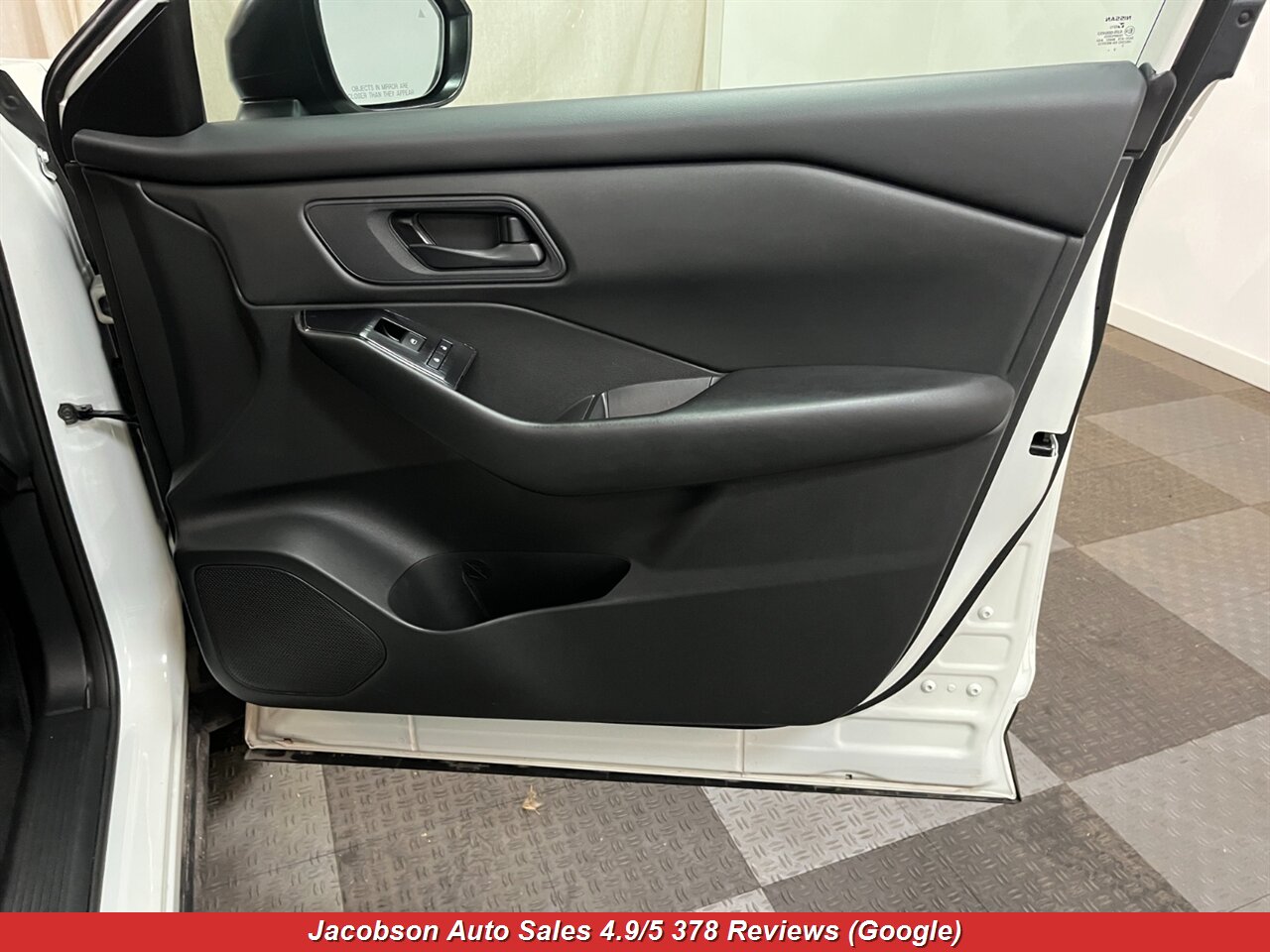 2024 Nissan Rogue S AWD - Photo 34 - Oshkosh, WI 54901