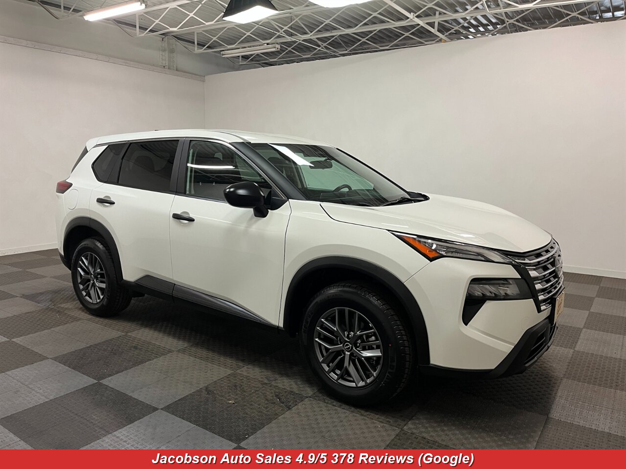 2024 Nissan Rogue S AWD - Photo 3 - Oshkosh, WI 54901