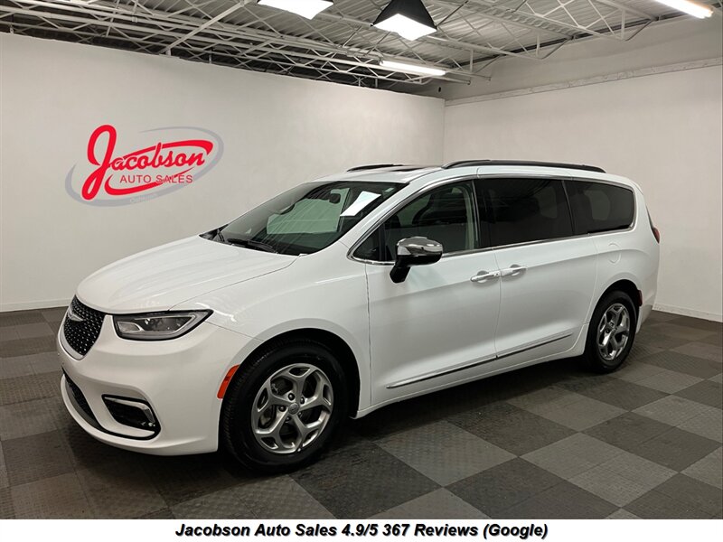2023 Chrysler Pacifica Limited  