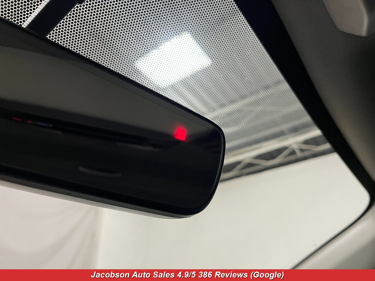 2017 Subaru Impreza Premium AWD - Photo 17 - Oshkosh, WI 54901