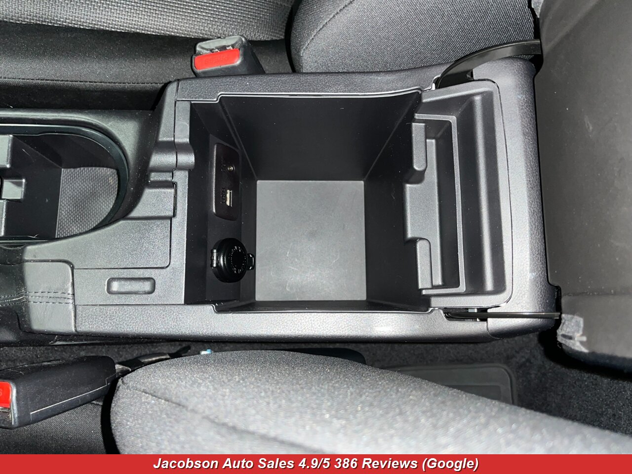 2017 Subaru Impreza Premium AWD - Photo 21 - Oshkosh, WI 54901