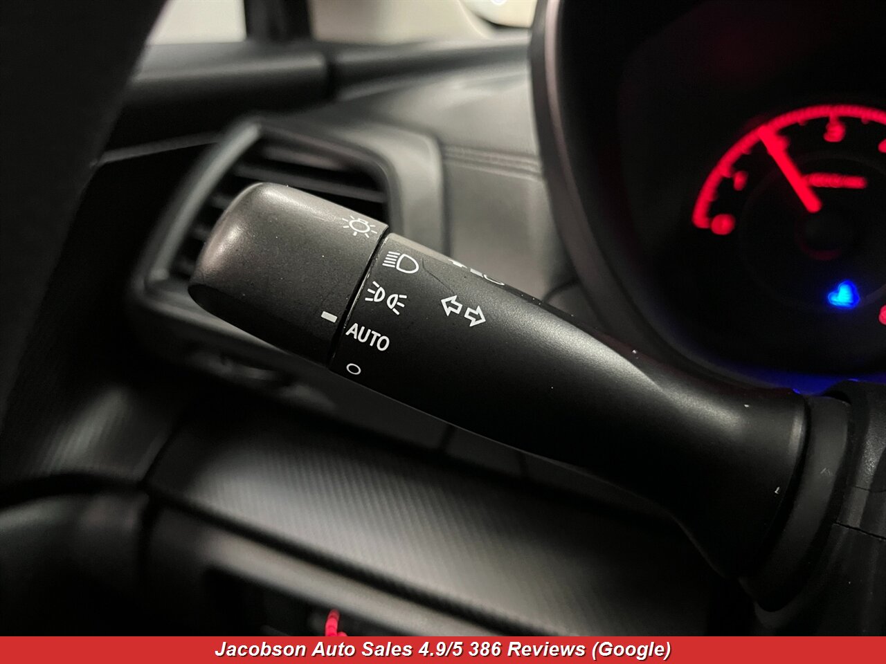 2017 Subaru Impreza Premium AWD - Photo 4 - Oshkosh, WI 54901