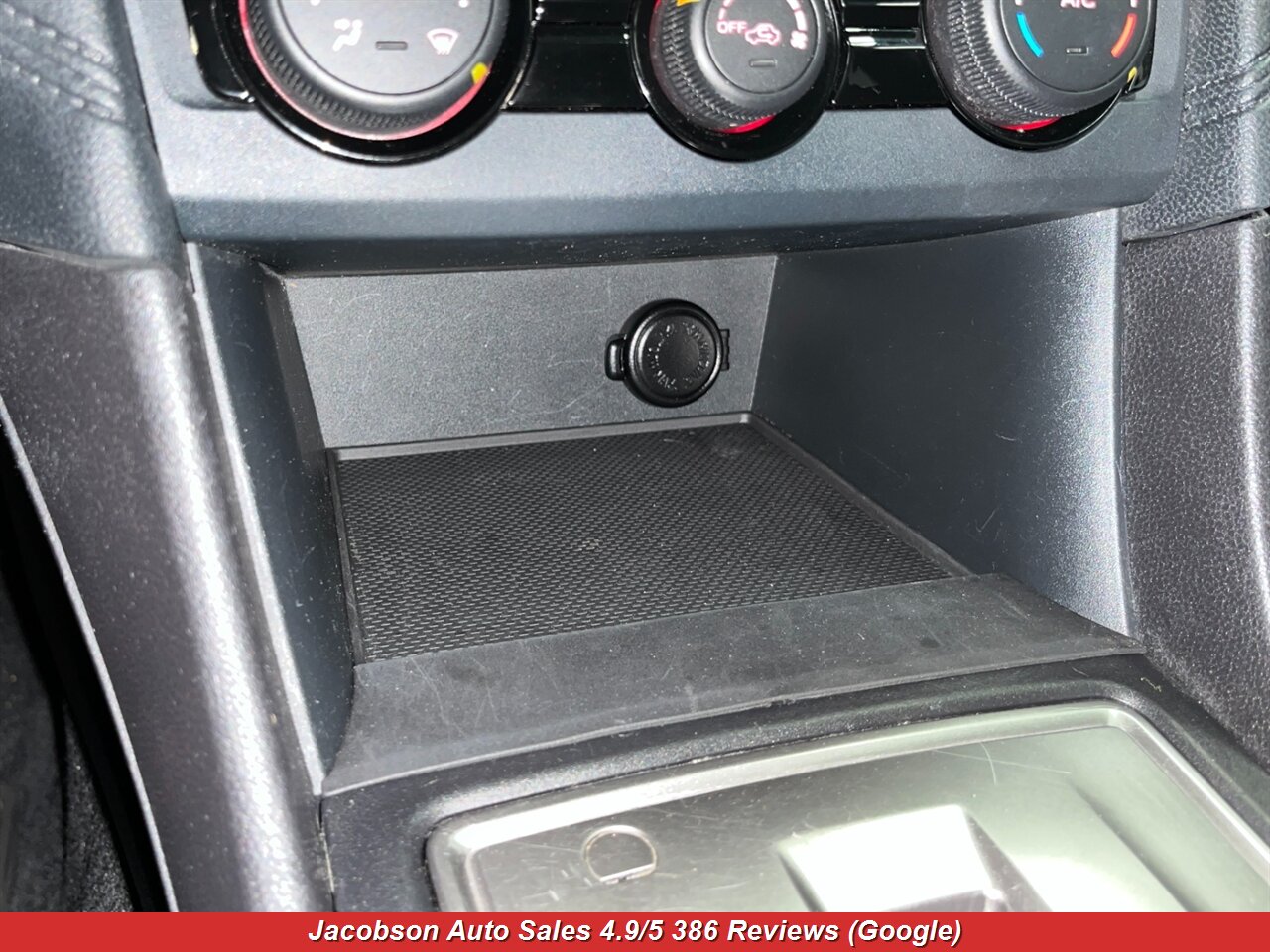 2017 Subaru Impreza Premium AWD - Photo 16 - Oshkosh, WI 54901